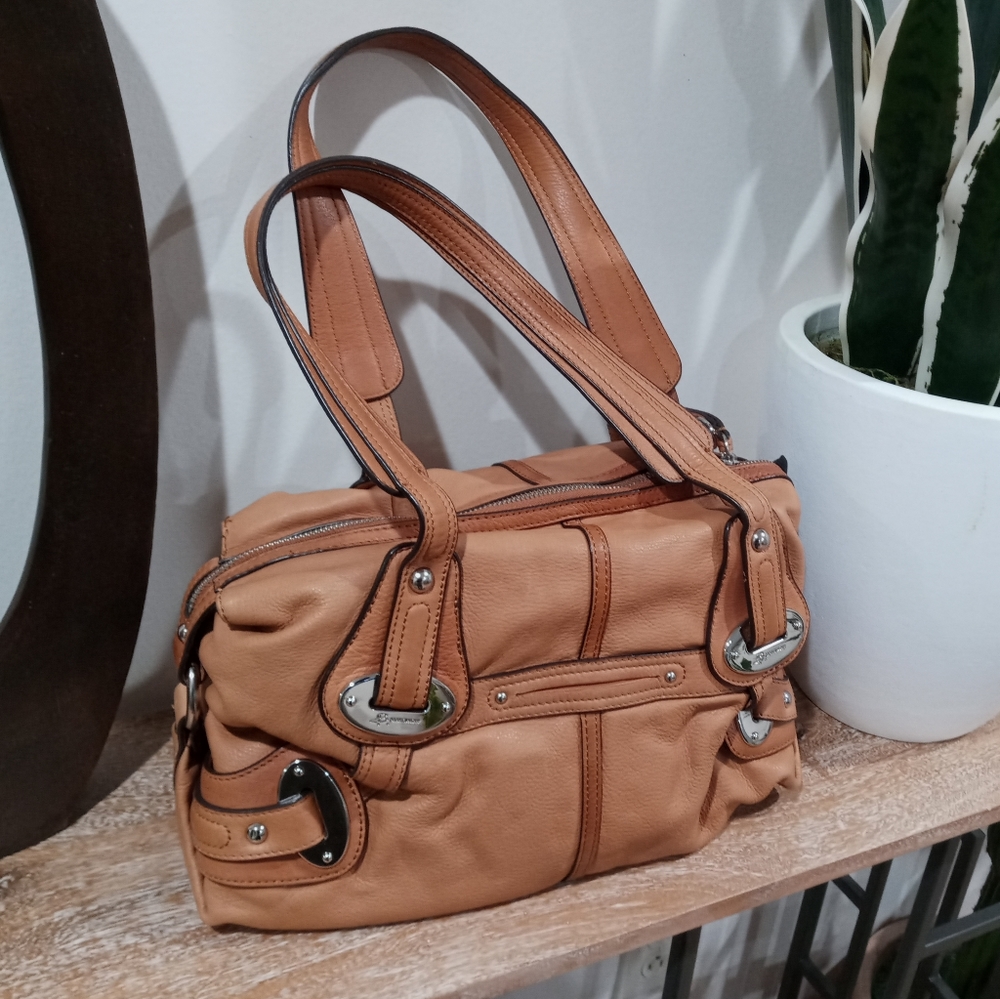 B. MAKOWSKY Uniquely Sophisticated Tan Bag/Purse/Satchel
